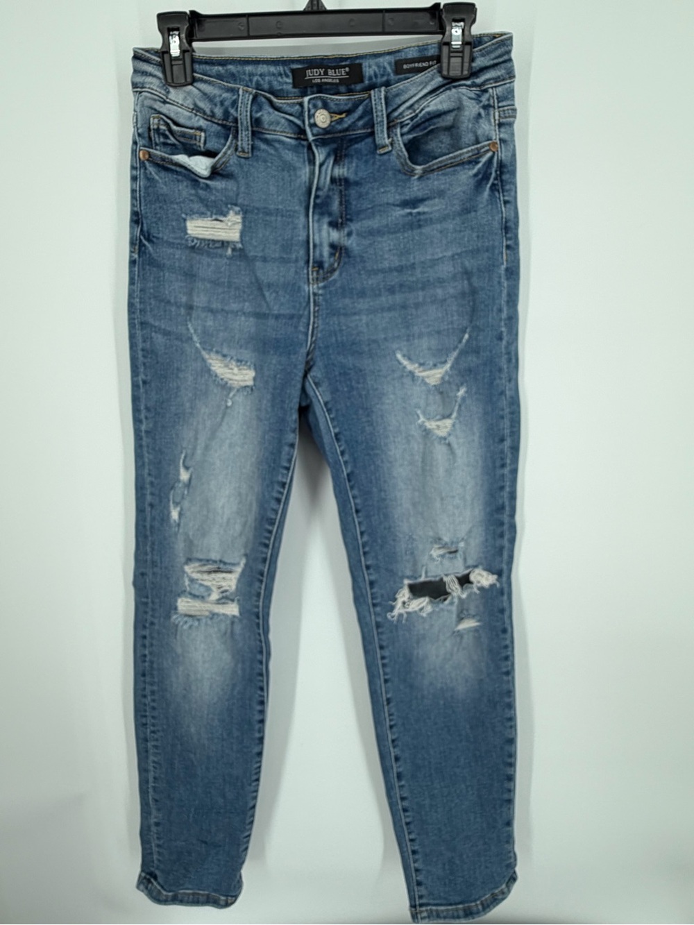 Judy Blue Boyfriend Fit Distressed Light Wash Jeans JB88404 LT 5 27 Women’s
